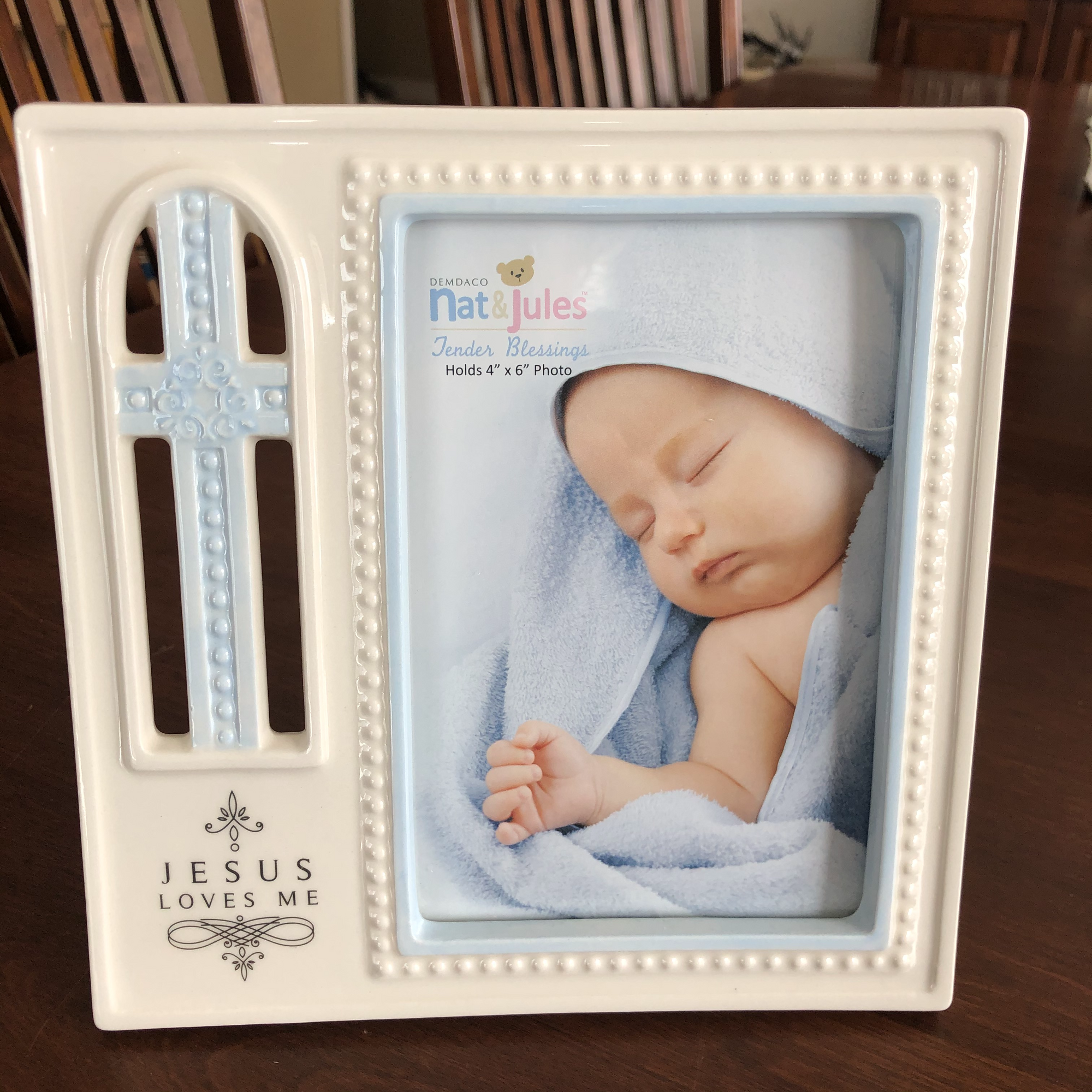 Frame - Jesus Loves Me - Pink or Blue